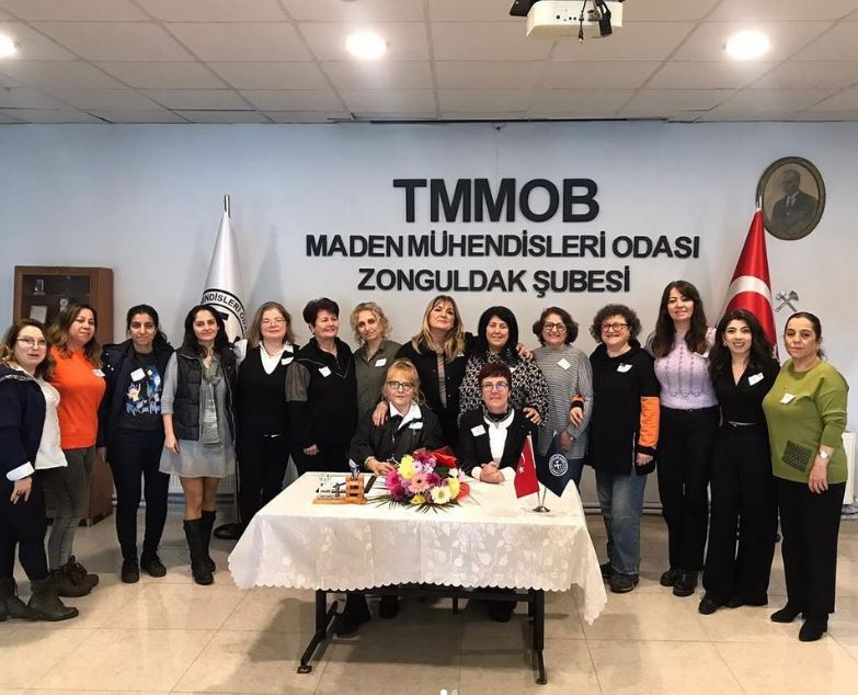 48. Dönem “KADIN ÇALIŞMA GRUBU” olarak düzenlenen “SEVGİ ve DAYANIŞMA” Kahvaltı Ekinliği Şube Binamızda yapılmıştır.