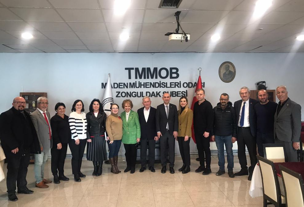 Türk Kadın siyasetçi, Eski Devlet Bakanı Zehra Önay ALPAGO ve Zonguldak CHP İl Başkanı Devrim DURAL Odamızı ziyaret etti.