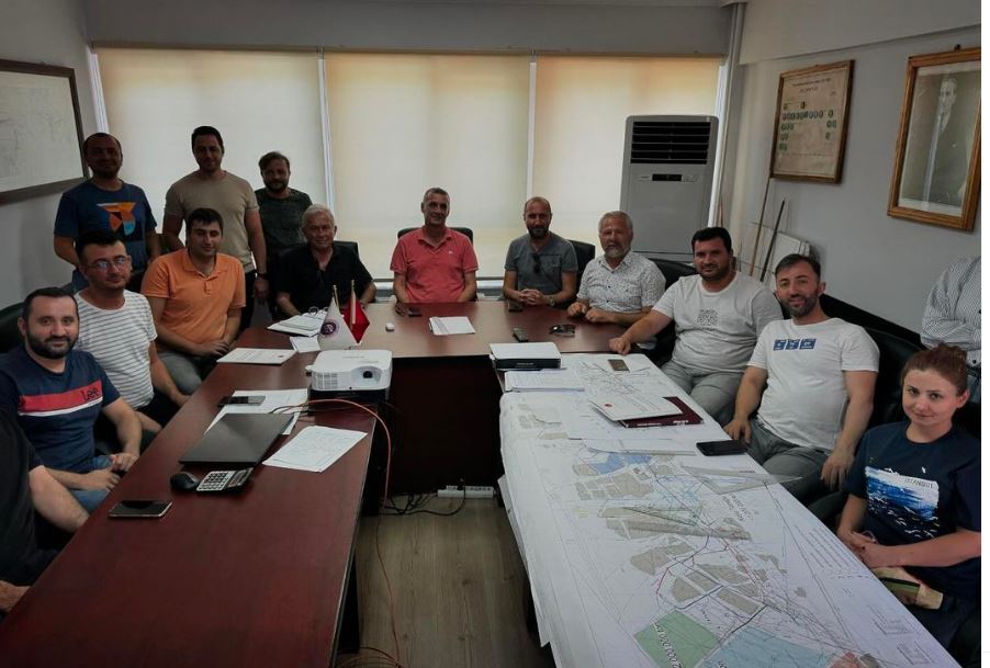 İşyeri ziyaretleri kapsamında TTK Armutçuk TİM de çalışan meslektaşlarımızla meslek ve meslektaş sorunları ile son zamanlarda meydana gelen iş kazaları ve hukuki sorumlulukları değerlendirilerek, KİT Reformu hakkında bilgilendirme yapıldı.