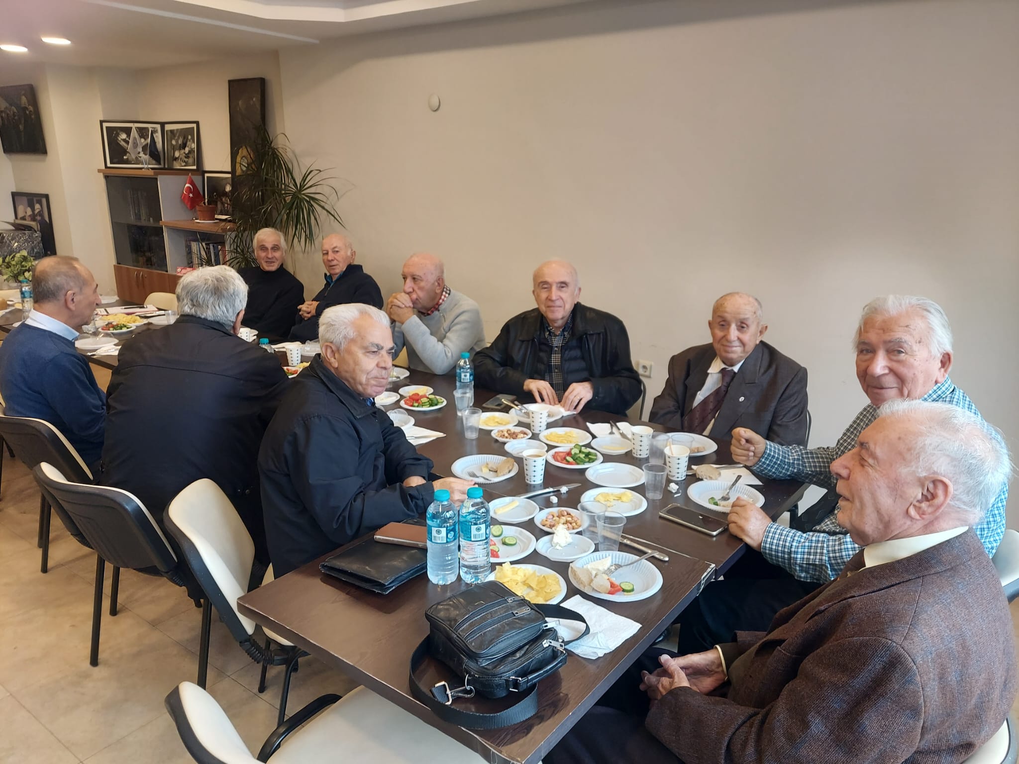 Kasım Ayı Emekli Üye Toplantısı Yapıldı