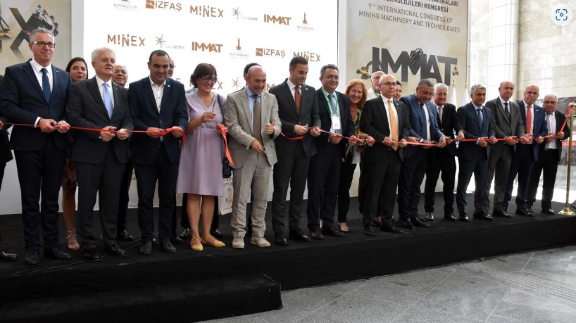 SANAYİ GAZETESİ | Madencilik Sektörü İzmir Fuarına Katıldı