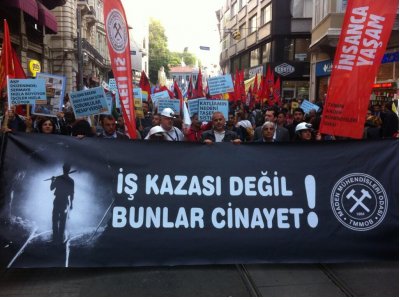 Soma’da meydana gelen maden faciası protesto edildi.
