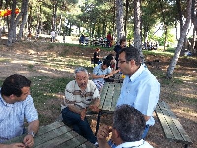 DEÜ MADEN MÜHENDİSLİĞİ BÖLÜMÜ SINIF ÖĞRENCİLERİ İLE PİKNİKTE BİR ARAYA GELDİK. (16.06.2014)