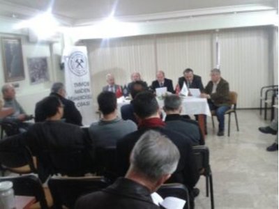 4 ARALIK MADENCİLER GÜNÜNDE ŞUBEMİZDE BASIN AÇIKLAMASI YAPILDI.(4.12.2014)