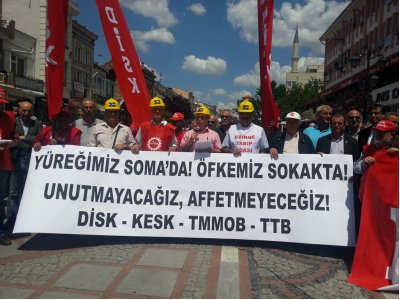 Soma maden faciasının birinci yılı nedeniyle Edirne`de basın açıklaması yapıldı.