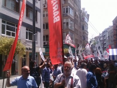 Madımak Oteli`nin yakılmasıyla hayatını kaybedenler Kadıköy`de anıldı