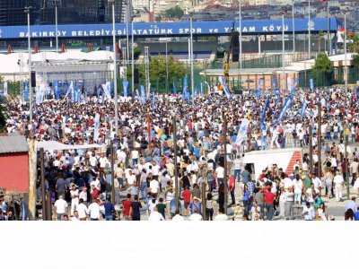 AKP SAVAŞ İSTİYOR BARIŞI BİZ İNŞA EDECEĞİZ