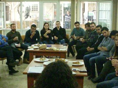 DEÜ.GENÇ MADENCİ ÖĞRENCİLERİN KATILIMIYLA ŞUBEMİZDE TOPLANTI YAPILDI.(07.11.2015)