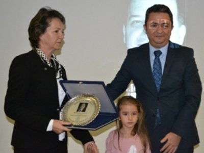 KAYBETTİĞİMİZ ŞUBE BAŞKANIMIZ MUHAMMET YILDIZ`I ANMA ETKİNLİĞİ YAPILDI.(19.12.2015)
