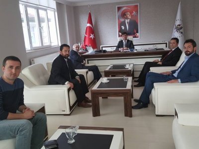BURDUR`DA VALİLİK, BELEDİYE BAŞKANI VE TİCARET-SANAYİ ODASI BAŞKANI ZİYARET EDİLDİ. ÜYE TOPLANTISI GERÇEKLEŞTİRİLDİ.