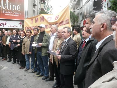 TMMOB, KRİZE, AKP'YE, GERİCİLİĞE, NEOLİBERALİZME, IRKÇILIĞA KARŞI BASIN AÇIKLAMASI.