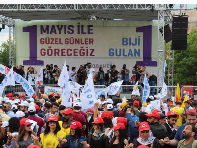 DİYARBAKIR’DA 1 MAYIS EMEK VE DAYANIŞMA GÜNÜ KUTLANDI