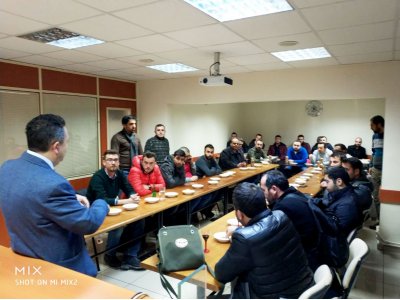 DAİMİ NEZARETÇİ EĞİTİMİ ALAN ÜYELERİMİZLE ODA MERKEZİNDE TOPLANTI DÜZENLENDİ 