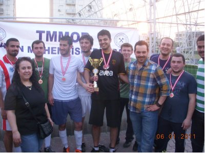 TMMOB Maden Mühendisleri Odası İzmir Şubesi ve DEU Öğrenci Temsilciliği’nin organize ettiği Uygur Urcun Halı Saha Futbol Turnuvası tamamlandı. (01.06.2011)