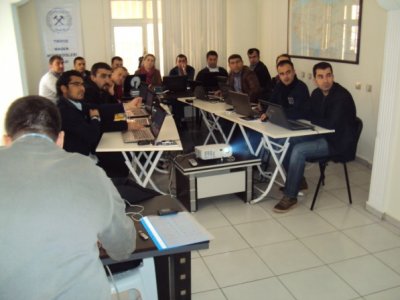 DİYARBAKIR‘DA NETCADKAMPÜS 2 VE 3 BOYUTLU MADENCİLİK UYGULAMALARI SERTİFİKA EĞİTİMİ PROGRAMI DÜZENLENDİ

