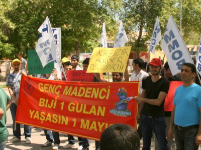 1 MAYIS BÜYÜK BİR COŞKUYLA KUTLANDI