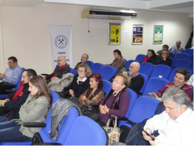 Farklı bakış açıları ile madencilik sektörü söyleşisi, belgesel gösterimi ve müzik dinletisi düzenlendi.