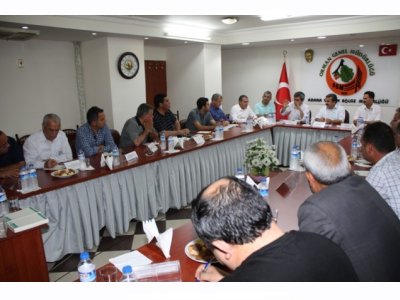 ADANA ORMAN BÖLGE MÜDÜRLÜĞÜ’NDE
BÖLGE MADENCİLERİ İLE TOPLANTI YAPILDI. (03/05/2013)
