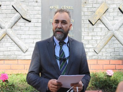 AVNİ CİNEL ÖLÜMÜNÜN 16. YIL DÖNÜMÜNDE ANILDI