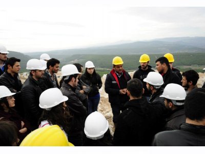 ÖĞRENCİ ÜYELERİMİZLE TEKNİK GEZİ YAPILDI ( 24.11.2013)