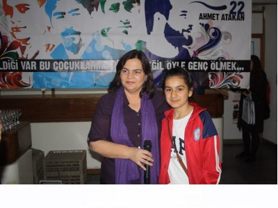 Resim Yarışmasına Katılanlara Ödülleri Verildi.