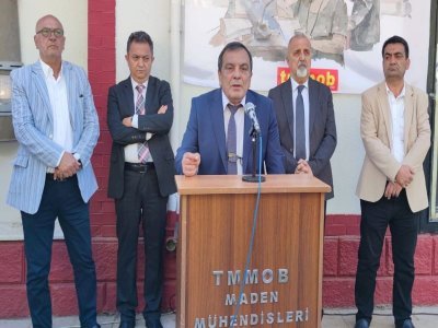 TMMOB ZONGULDAK İKK TARAFINDAN "GEZİ`YE, EMEĞİMİZE VE MESLEĞİMİZE SAHİP ÇIKIYORUZ!" BASIN AÇIKLAMASI DÜZENLENDİ