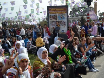 8 MART DÜNYA EMEKÇİ KADINLAR GÜNÜ KUTLAMASI(08.03.2014)